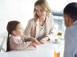Šta da očekujete od braka s razvedenim muškarcem koji ima decu: Za ovakav odnos potrebno je mnogo razumevanja i strpljenja Šta da očekujete od braka s razvedenim muškarcem koji ima decu: Za ovakav odnos potrebno je mnogo razumevanja i strpljenja - featured image