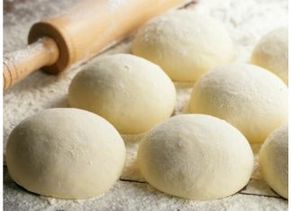 Samo dodajte ovo u brašno: Tijesto raste kao iz vode, a pecivo ostaje mekano 5 dana Samo dodajte ovo u brašno: Tijesto raste kao iz vode, a pecivo ostaje mekano 5 dana - featured image